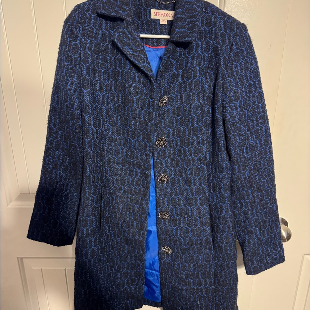 Merona Blue Trench Coat with Notched Lapel and Textured Fabric